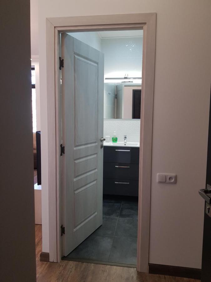 Cascade White Luxury Apartment Yerevan Bagian luar foto