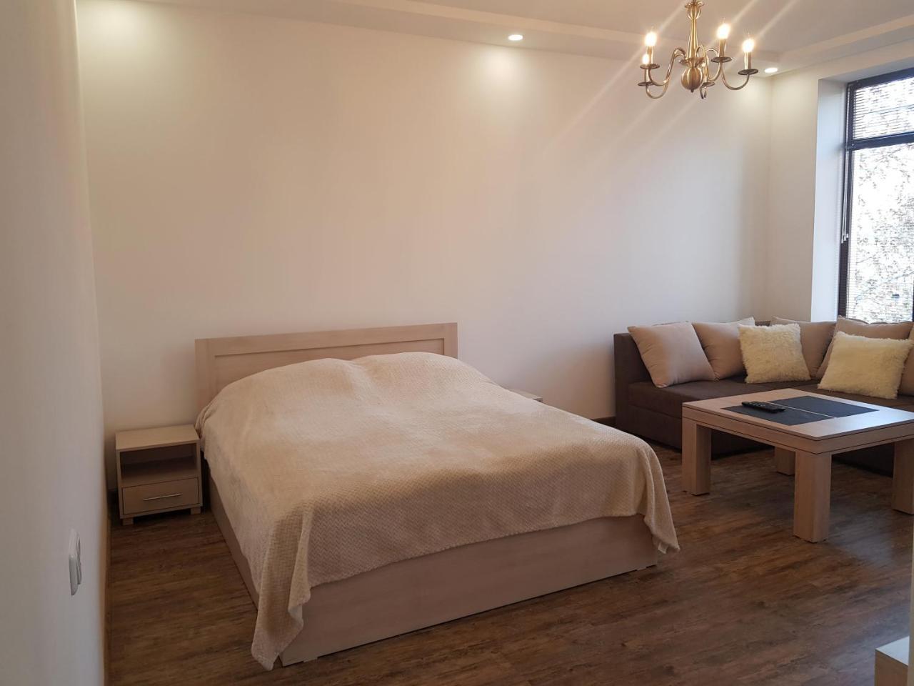 Cascade White Luxury Apartment Yerevan Bagian luar foto