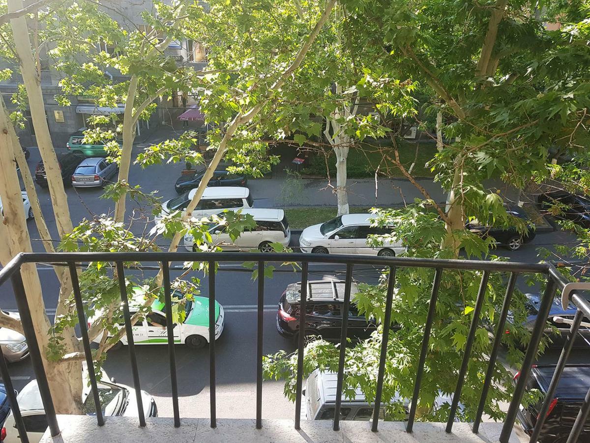 Cascade White Luxury Apartment Yerevan Bagian luar foto